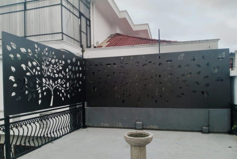 Outdoor CNC Partition